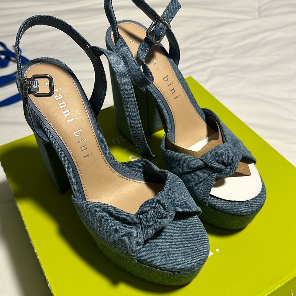 Cute denim sandal